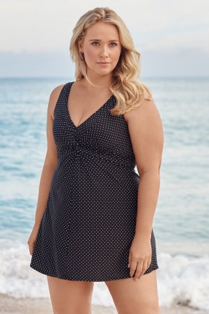 Women's Black / White Plus Size Pin Point Marais One Piece - Miraclesuit USA | XY994799N2
